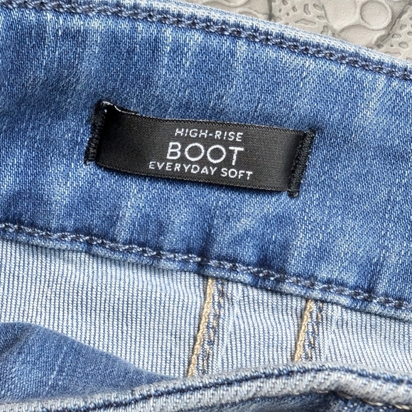 White House Black Market jeans - Picture 8 of 12
